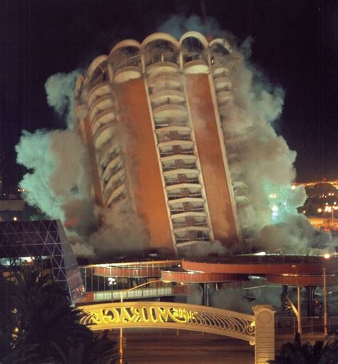 Aladdin Casino Implosao