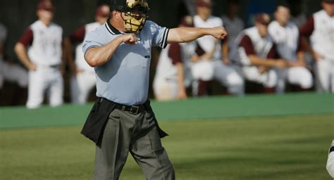 Beisebol Arbitro De Fenda