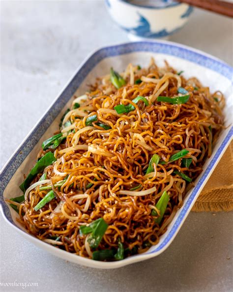 Cantonese Fried Noodles Brabet