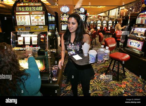 Casino Cocktail Waitress Entrevista