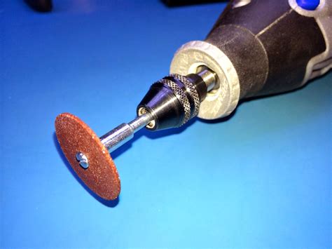 Corte Traste Slots Com Uma Dremel