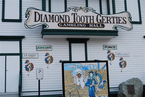 Dawson City Gertie S Diamante Dente De Casino