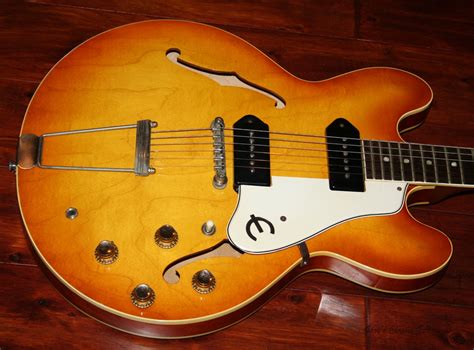 Epiphone 1961 Casino Revisao