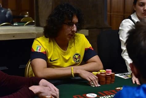 Jugador De Poker Mexicano