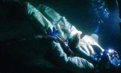 Mergulhador Morte No Casino Ponto Ilha Catalina