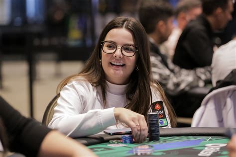 Mulheres Torneio De Poker