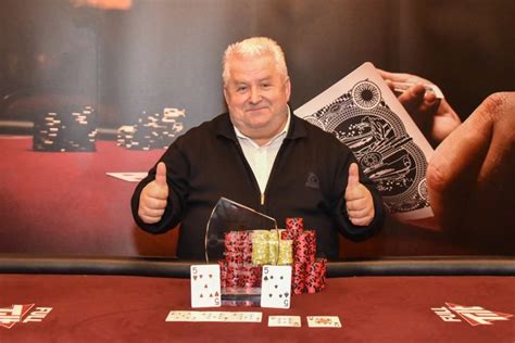 O Full Tilt Poker Trabalhos De Dublin