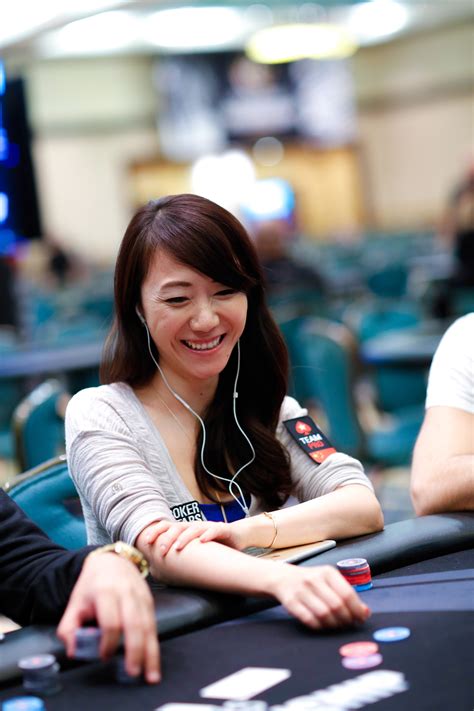 Poker Celina Lin